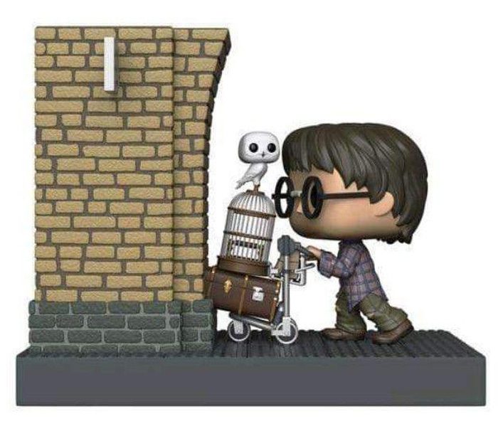 Figurine Pop Movie Moments Harry Potter entering platform 9 3/4 (Harry Potter)